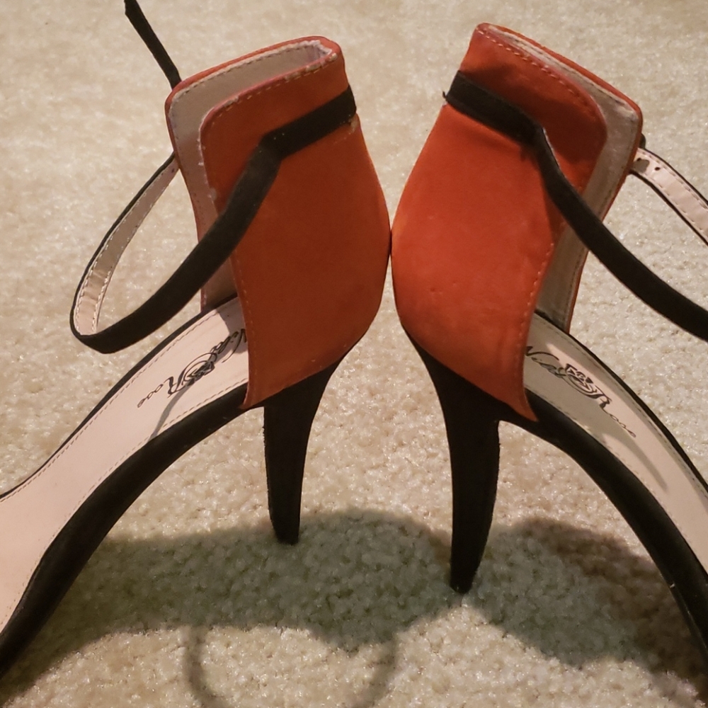 Color block heels - Picture 4 of 5